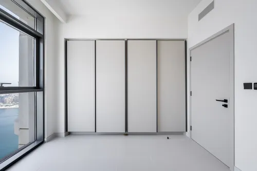 3 Bedrooms Apartment in Marina Vista Tower 2 Image