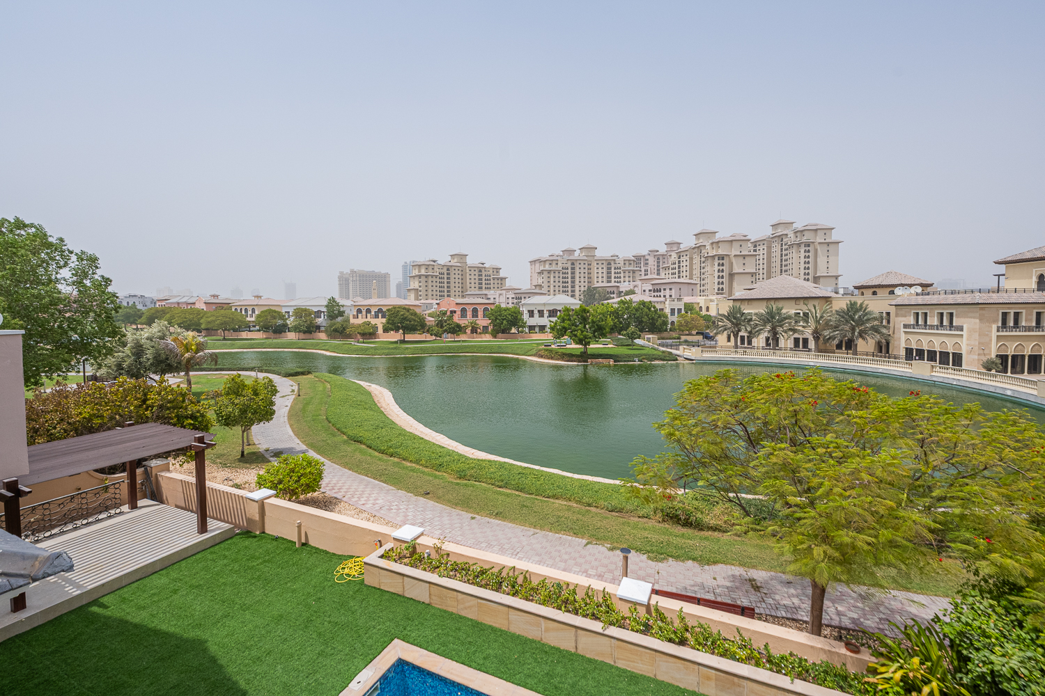 4 Bedrooms Villa in Orange Lake Image